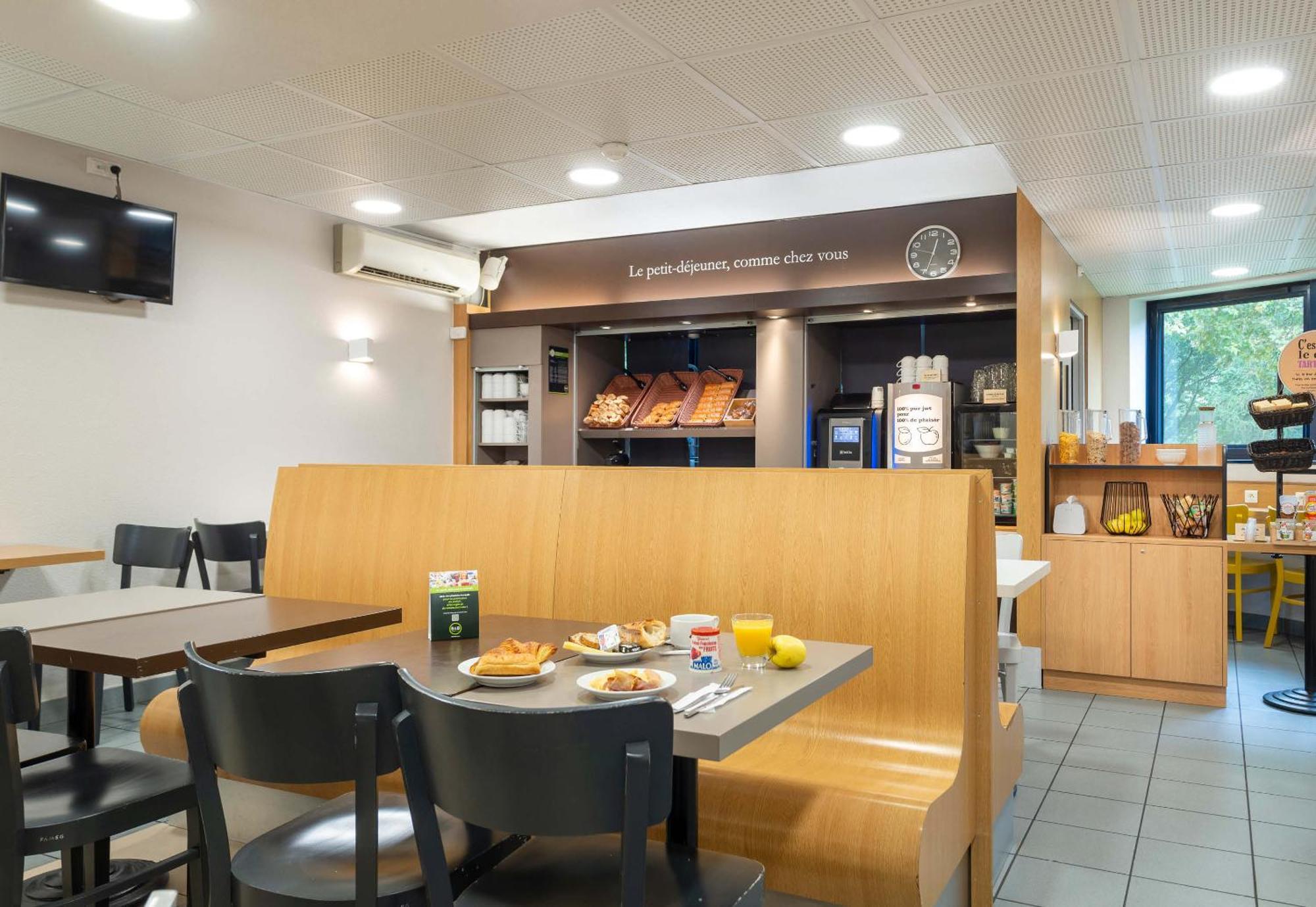 B&B Hotel Cholet Sud Eksteriør billede